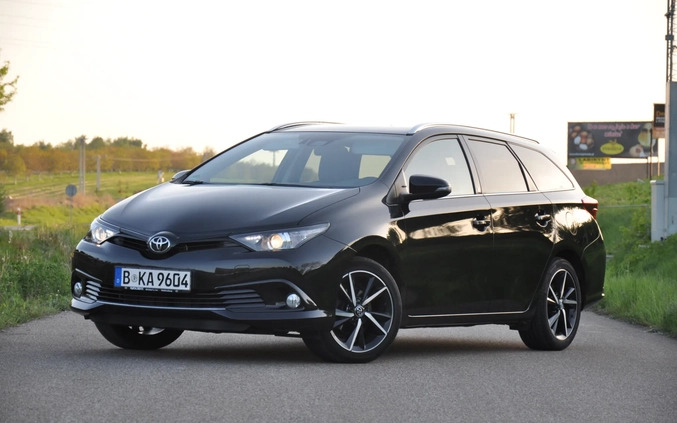 Toyota Auris cena 47500 przebieg: 166000, rok produkcji 2018 z Jarosław małe 704